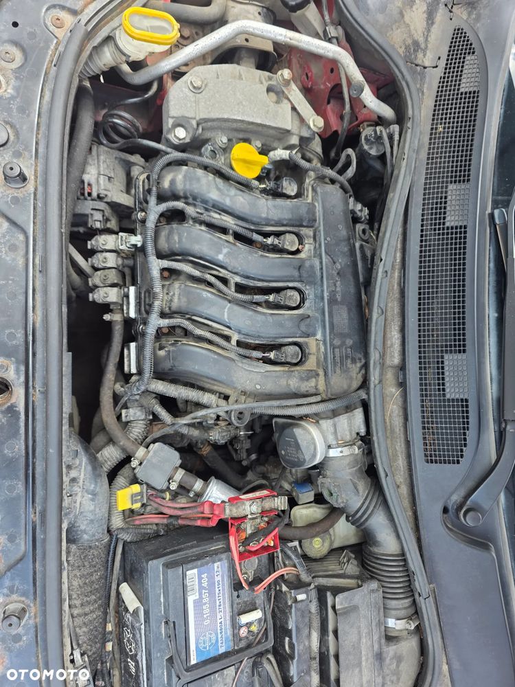 Renault Megane 1.6 16V Air - 6
