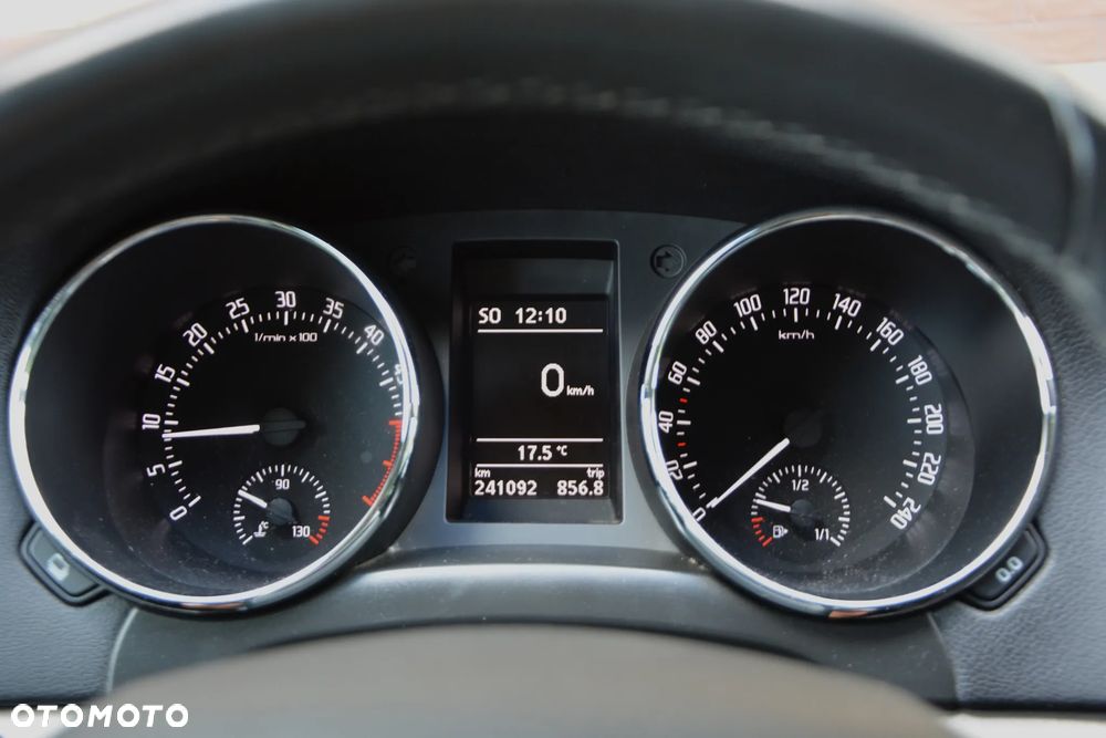 Skoda Yeti 2.0 TDI 4x4 Experience PLUS EDITION - 29