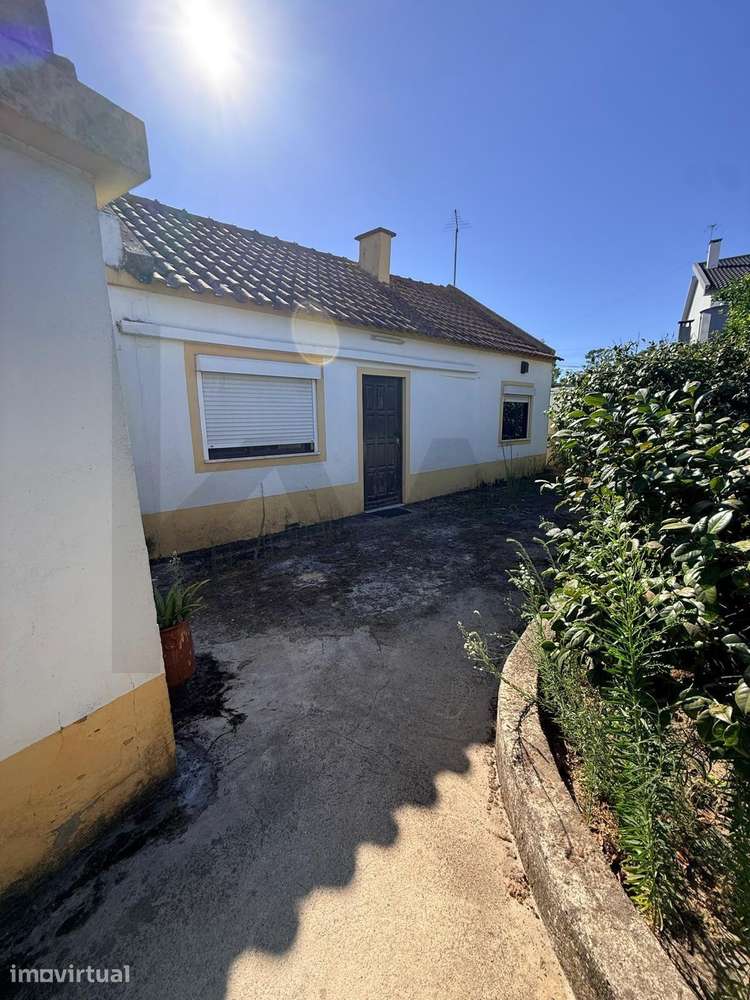 Refúgio na Quinta do Anjo: Moradia T3 com Grande Terreno e Potencial C - Grande imagem: 2/21