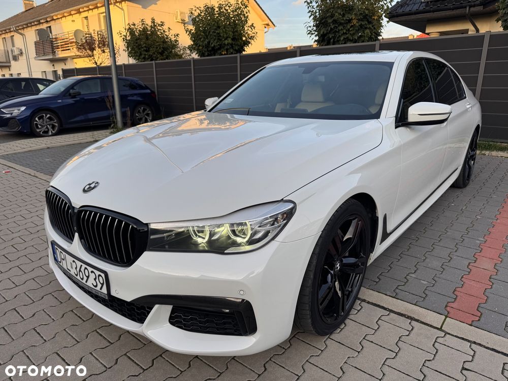 BMW Seria 7 740Li - 16
