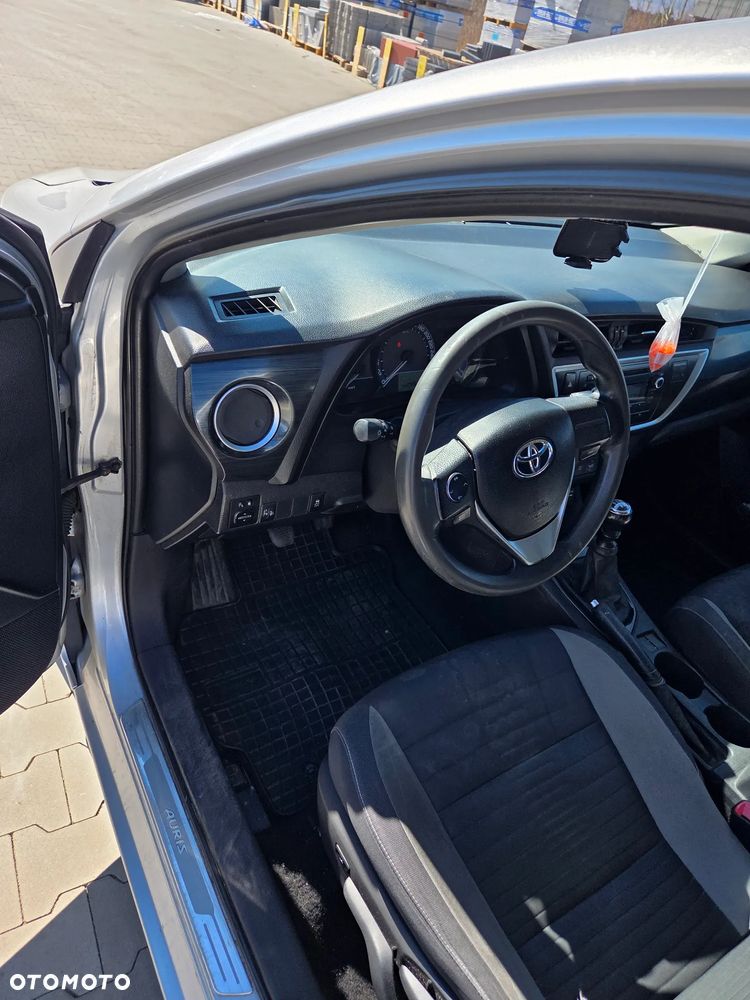 Toyota Auris 1.4 D-4D Life - 5