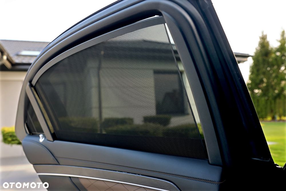 Mercedes-Benz Klasa S 400 d 4-Matic L 9G-TRONIC - 13