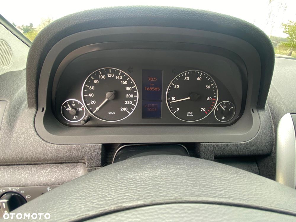 Mercedes-Benz Klasa A 170 Avantgarde - 31