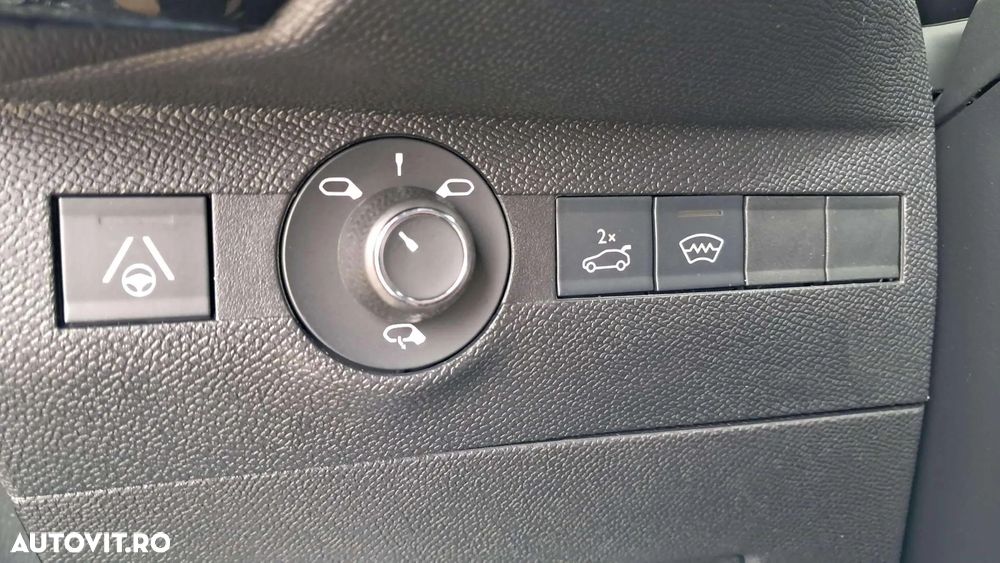 DS Automobiles DS 7 Crossback 1.5 BlueHDi 130 S&S EAT8 Etoile - 29