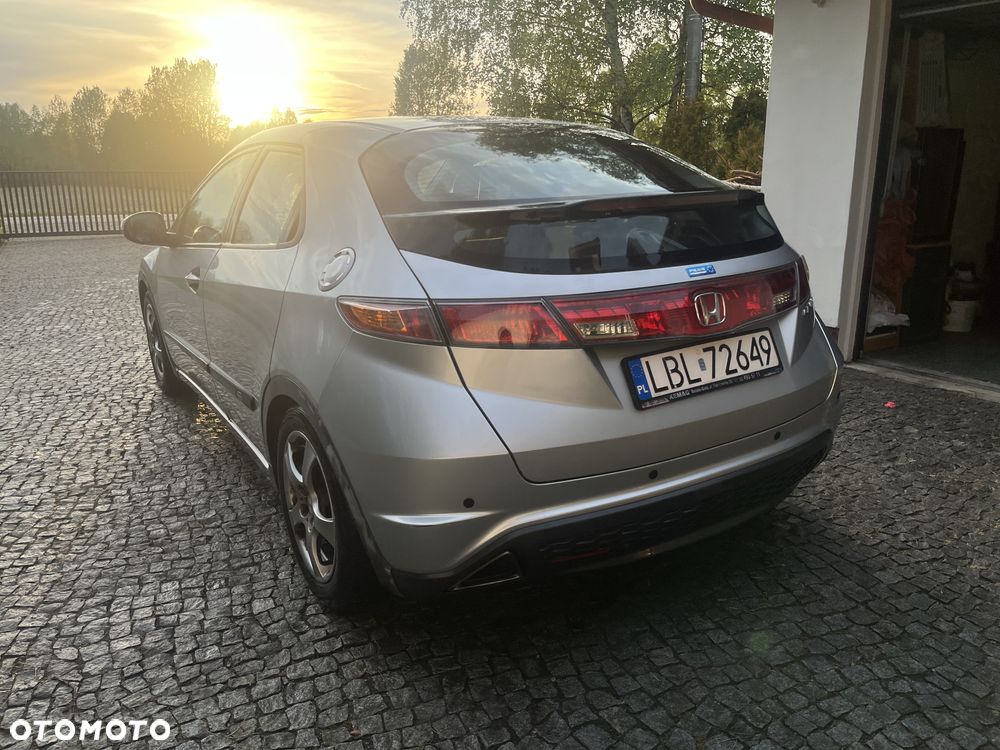 Honda Civic 1.8 Comfort - 6