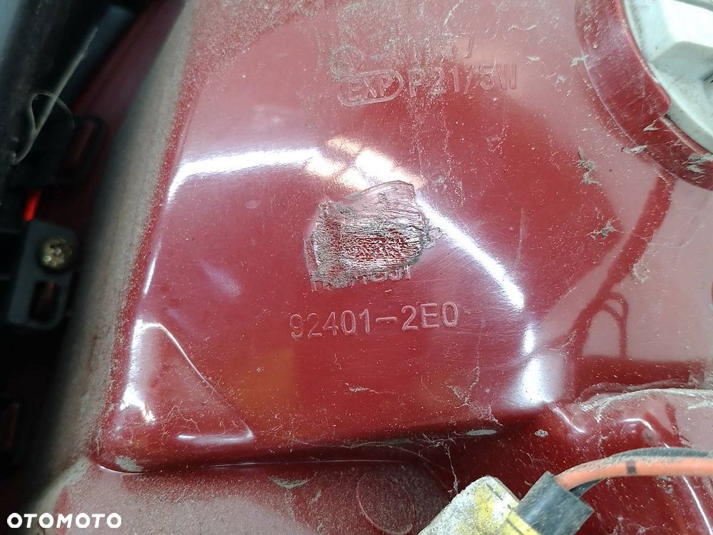 LAMPA TYLNA LEWA HYUNDAI TUSCON I 92401-2E0 - 5
