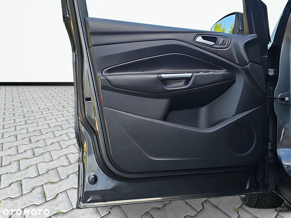 Ford Kuga 1.5 EcoBoost FWD Titanium - 17