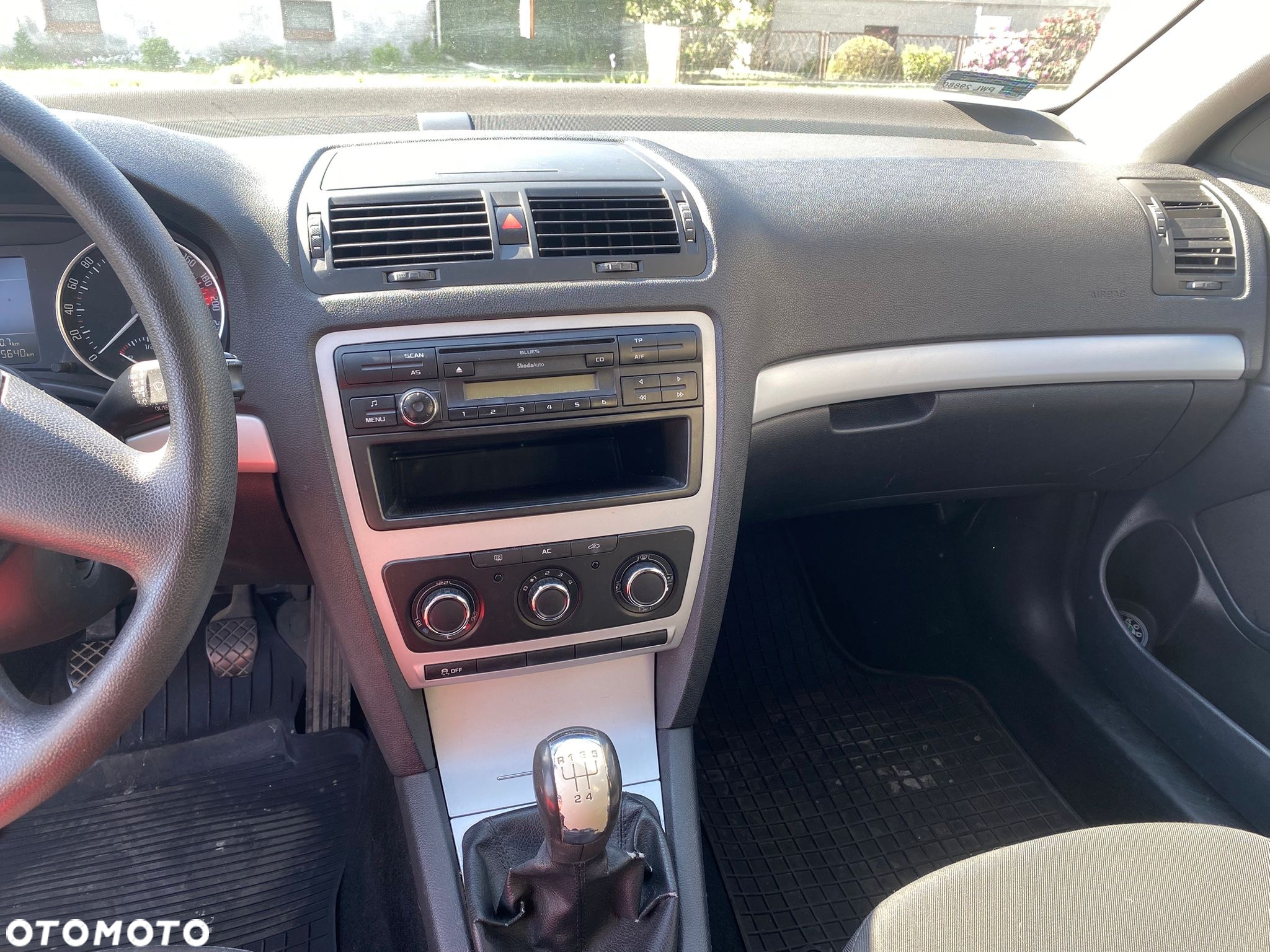 Skoda Octavia 1.6 TDI Ambiente - 10