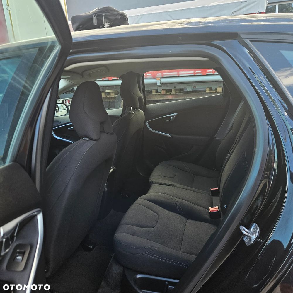 Volvo V40 T2 - 12
