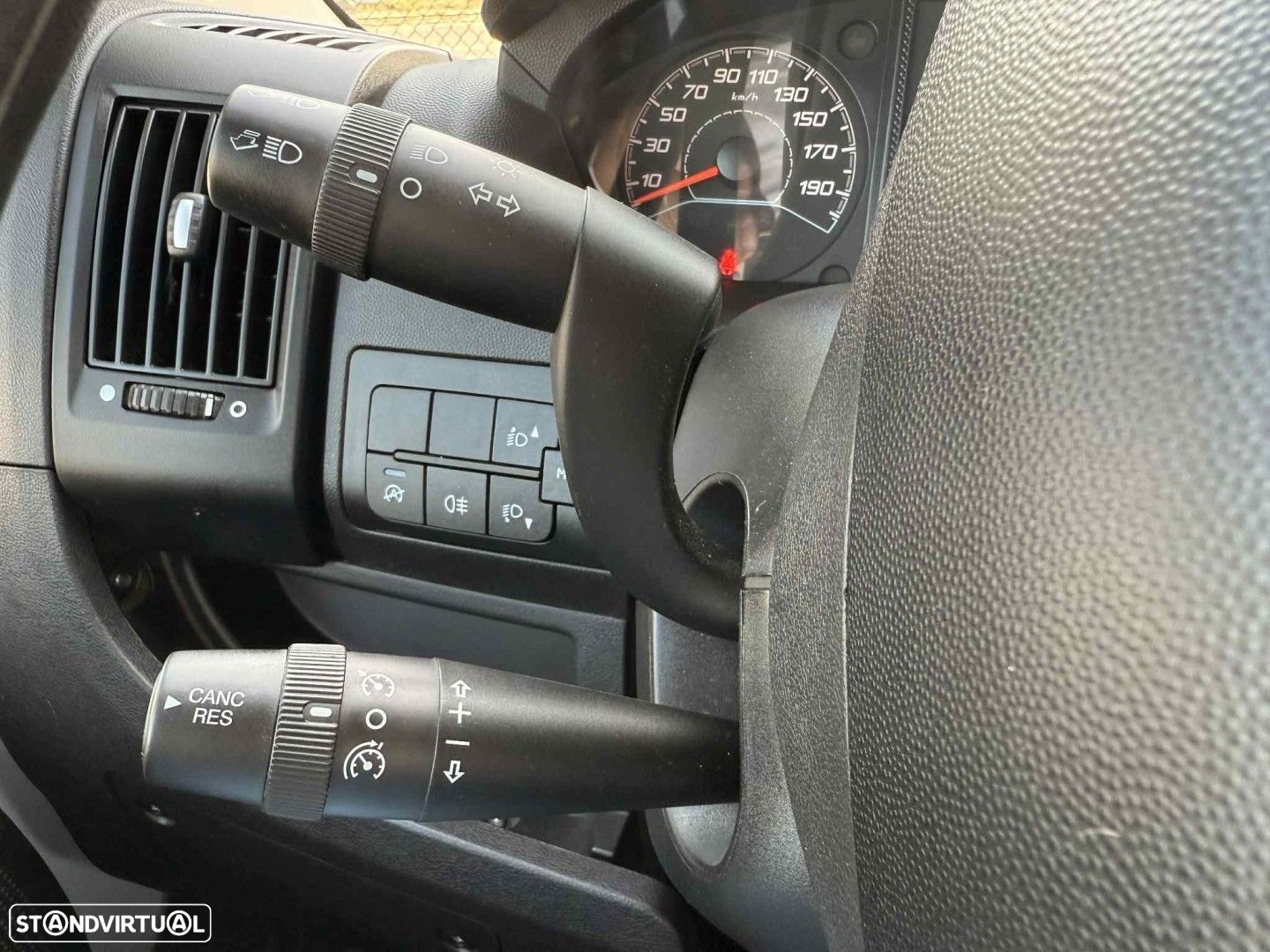 Peugeot Boxer 2.2 BlueHDi 335 L2 - 12