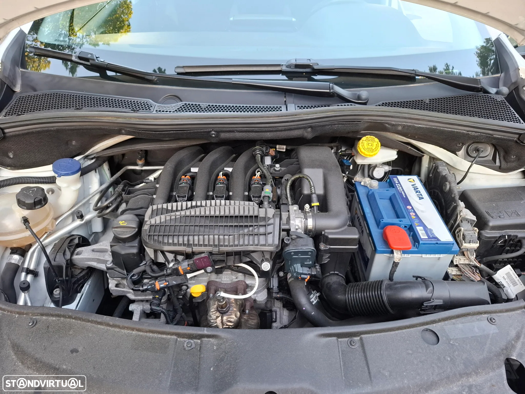 Peugeot 2008 1.2 PureTech Style - 24