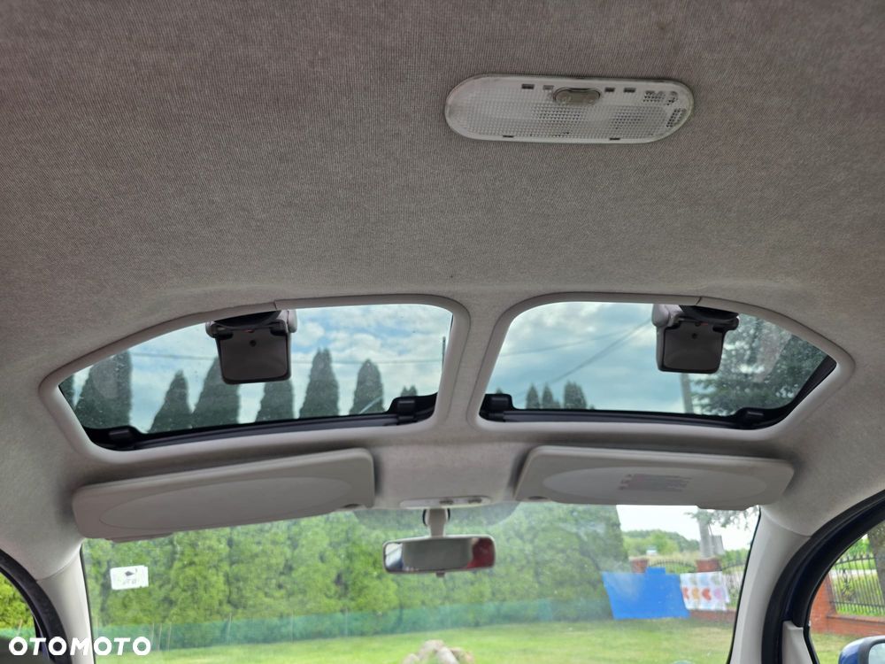 Renault Kangoo 1.6 8V 90 Happy Family - 24