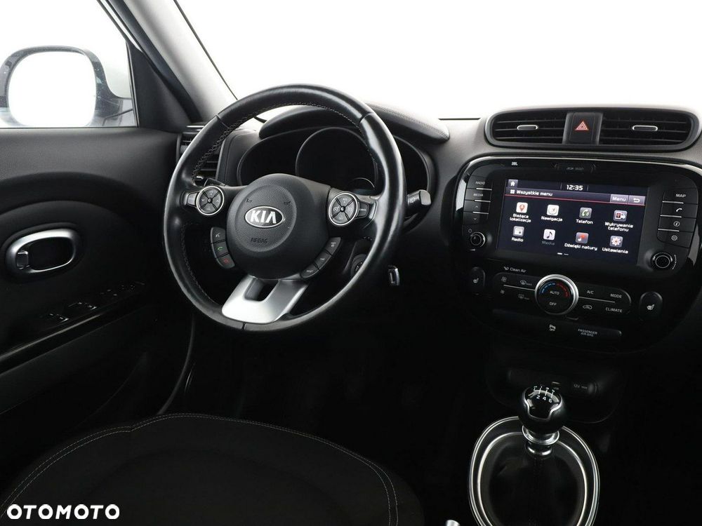 Kia Soul 1.6 GDI Dream Team Edition - 17