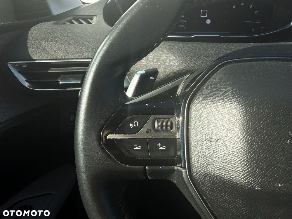 Peugeot 3008 1.2 PureTech Allure S&S EAT8 - 14