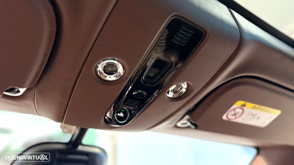 Aston Martin DBX 707 - 35