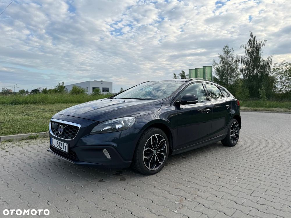 Volvo V40 D2 Momentum - 1