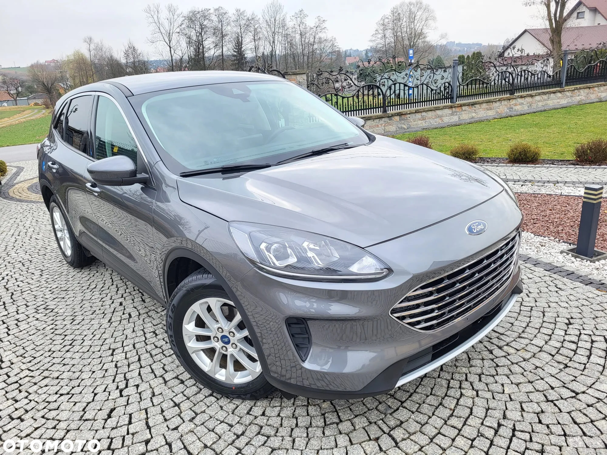 Ford Kuga - 14