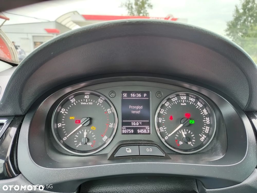Skoda RAPID - 15