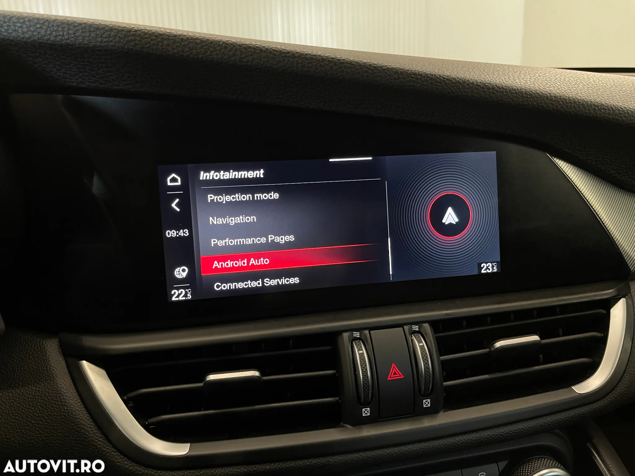 Alfa Romeo Giulia 2.0 Turbo 16V AT8-Q4 Veloce - 21