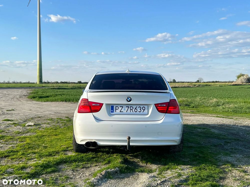 BMW Seria 3 318i - 8