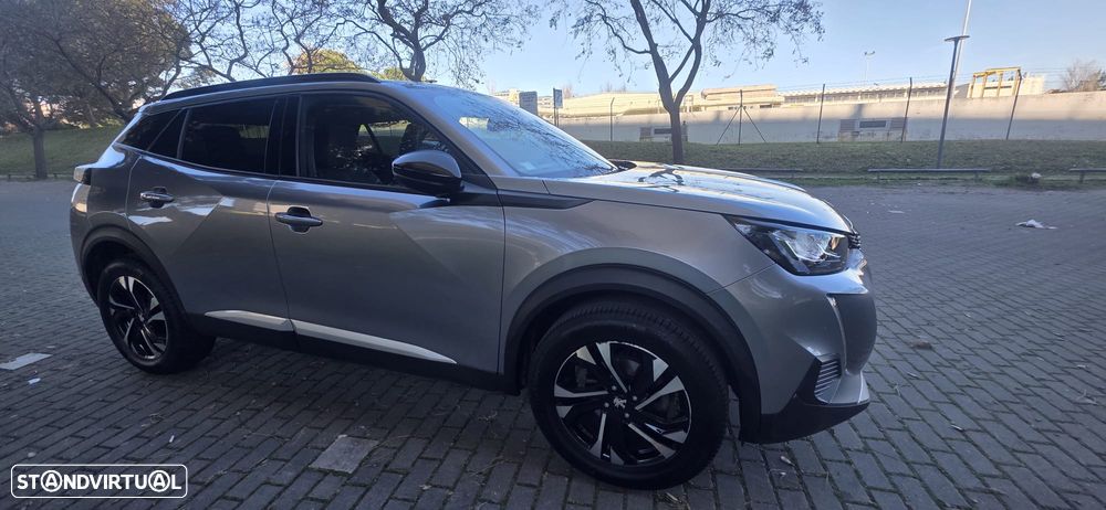 Peugeot 2008 1.2 PureTech Allure Pack - 4