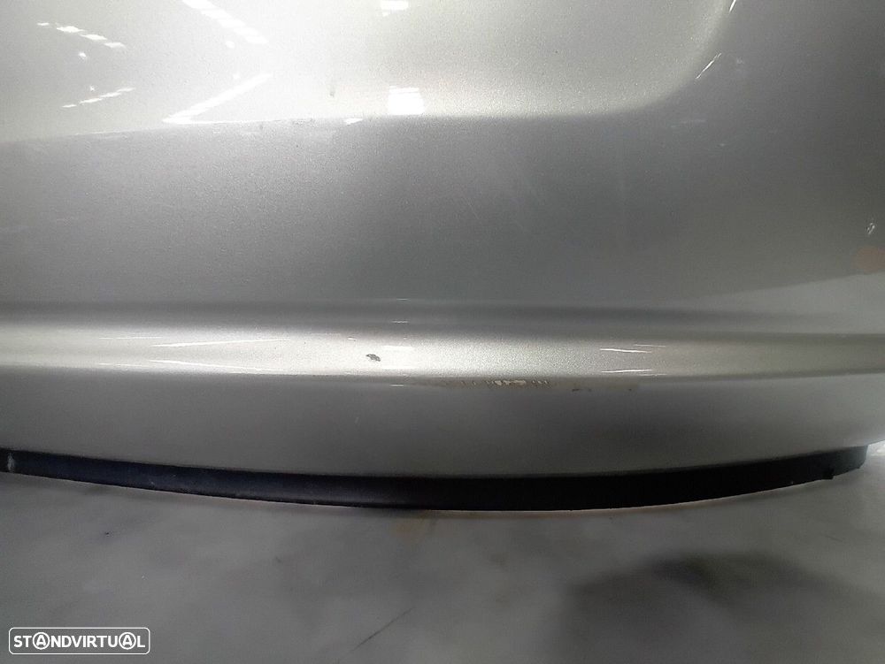 Pára-choques trás TOYOTA Avensis Sedan (_T22_) - 4