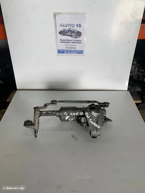 Motor e mecanismo do limpa para-brisas VW Golf V / Touran — Bosch 1T0 955 119 A