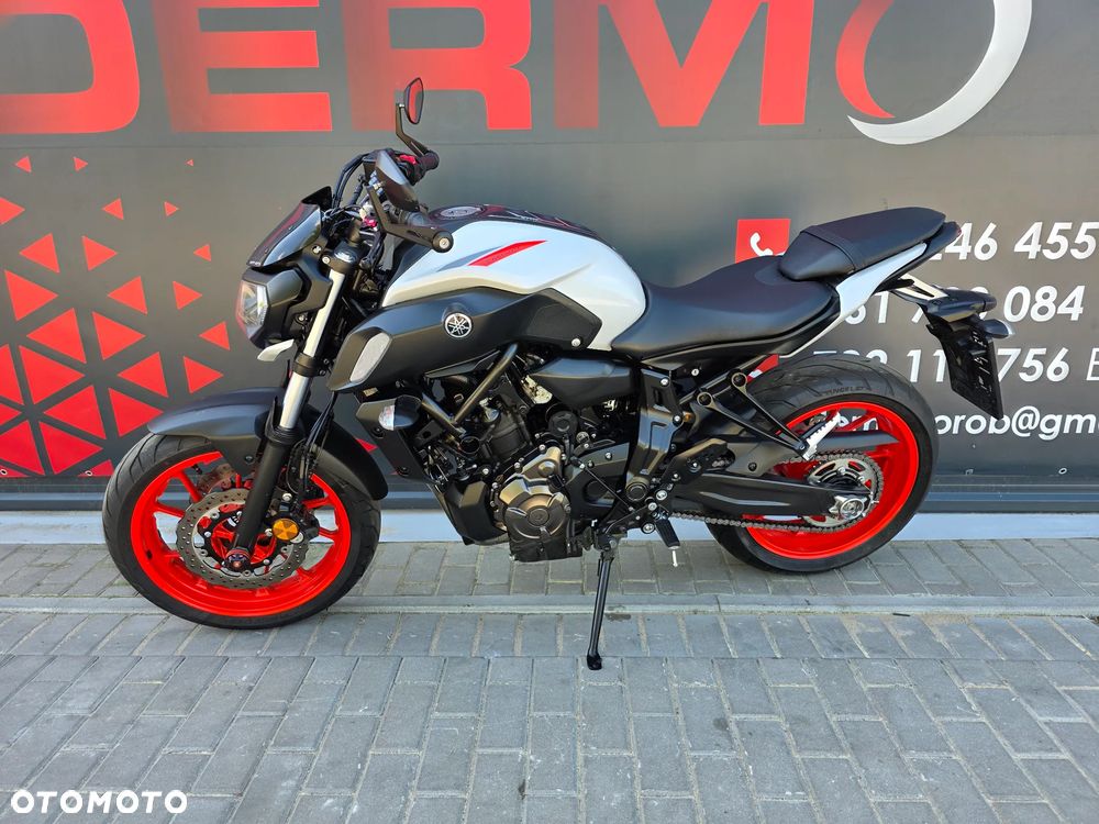 Yamaha MT - 5
