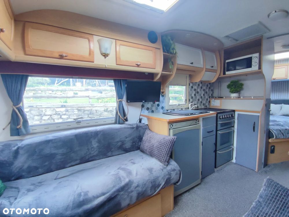 Coachman Pastiche 530/4 - 32
