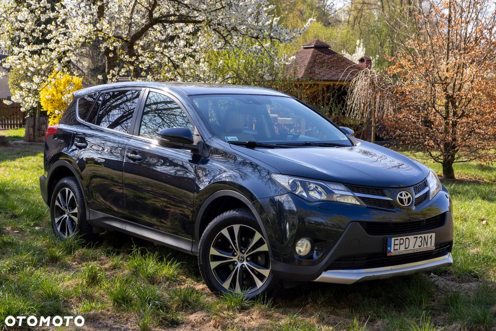 Toyota RAV4 - 1