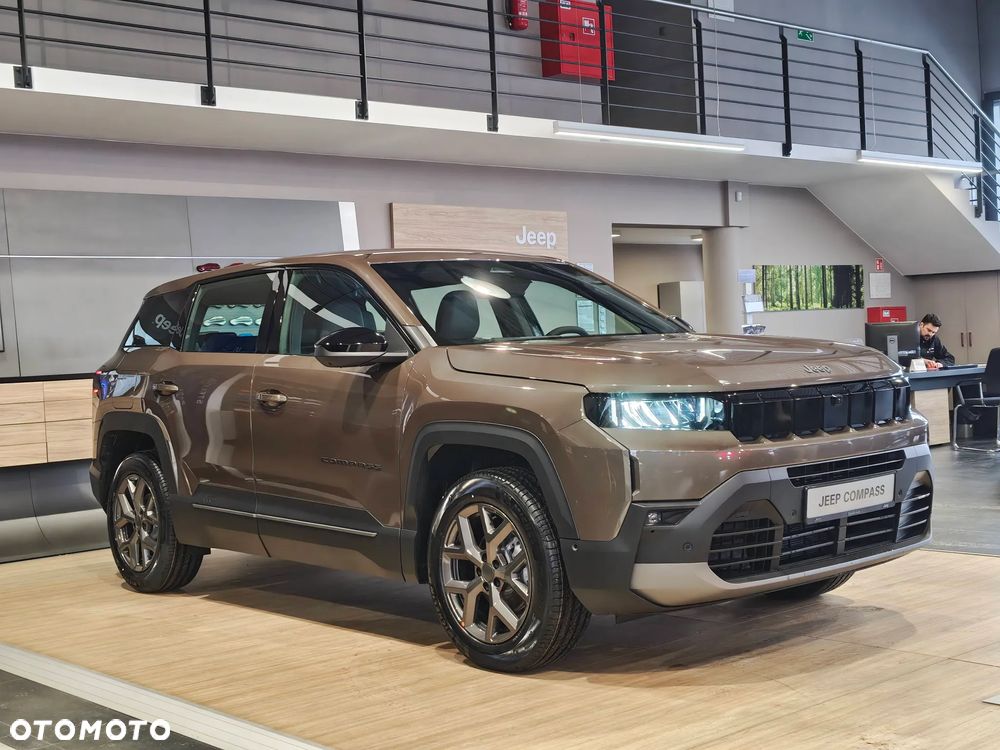 Jeep Compass 1.2 T3 mHEV Altitude FWD DCT - 12