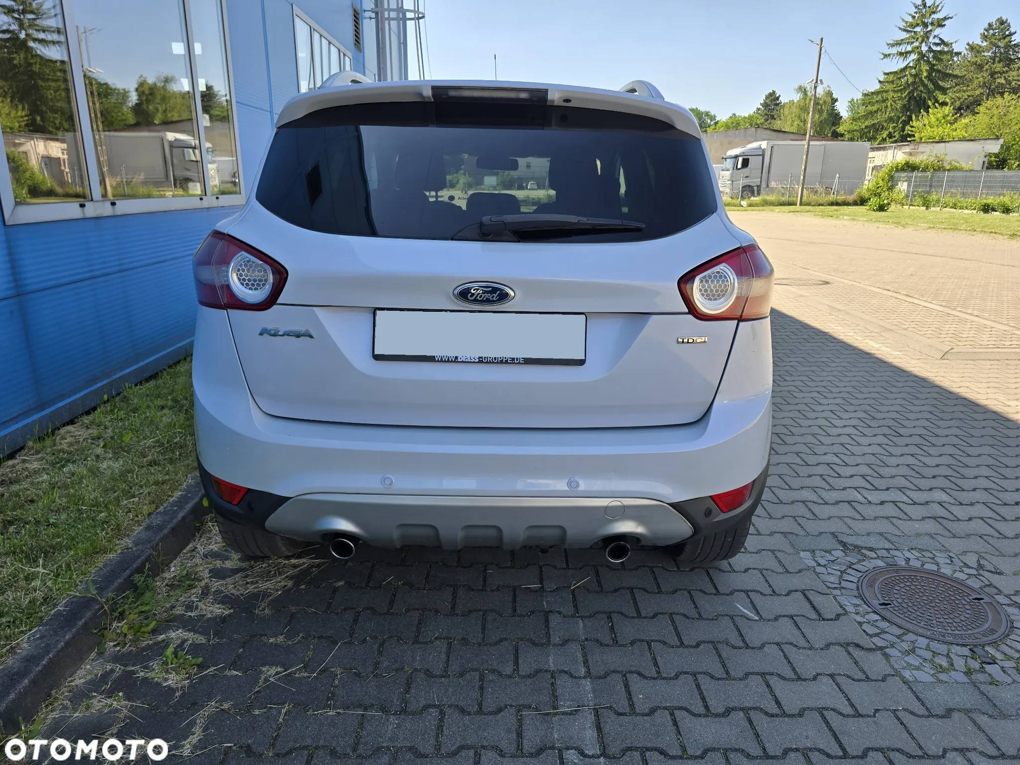 Ford Kuga 2.0 TDCi 2x4 Titanium - 9