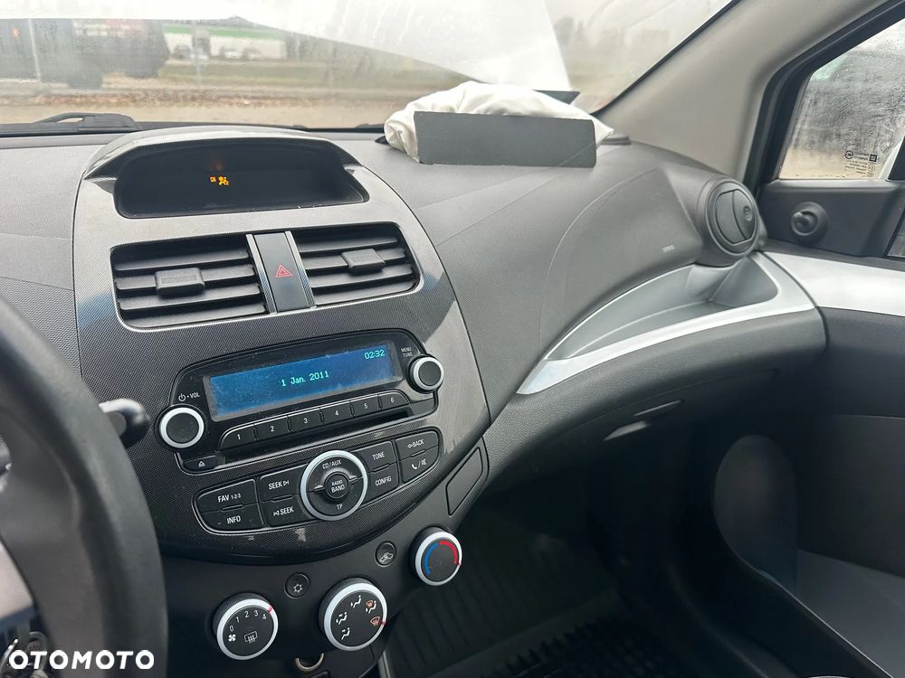 Chevrolet Spark 1.0 Base - 13