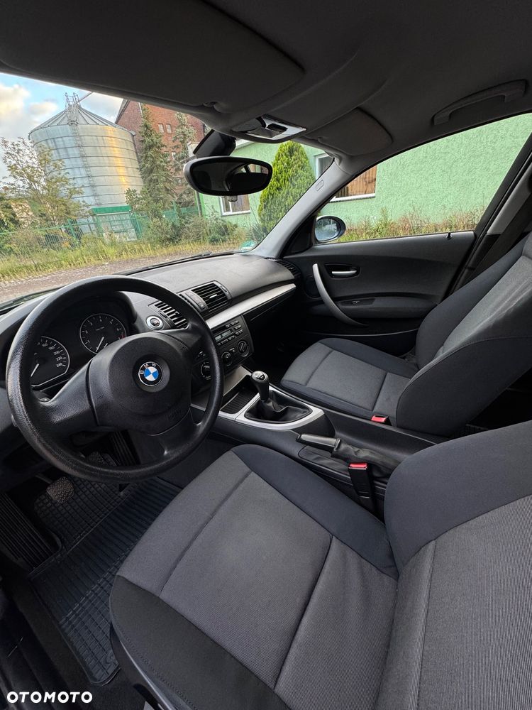 BMW Seria 1 116i - 5