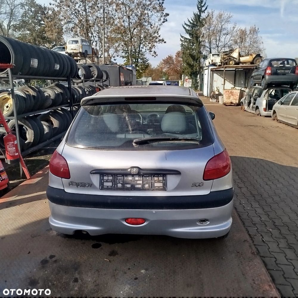 Peugeot 206  na części - 8
