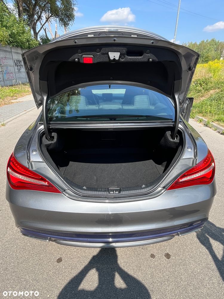 Mercedes-Benz CLA 250 4-Matic AMG Line - 20