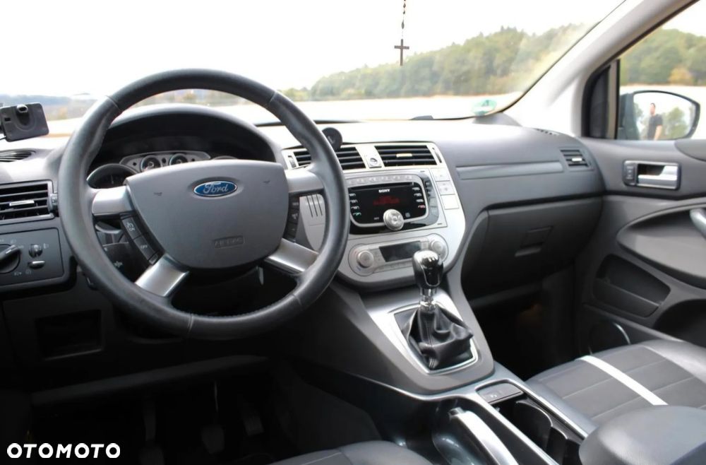 Ford Kuga 2.0 TDCi 4x4 Titanium - 9