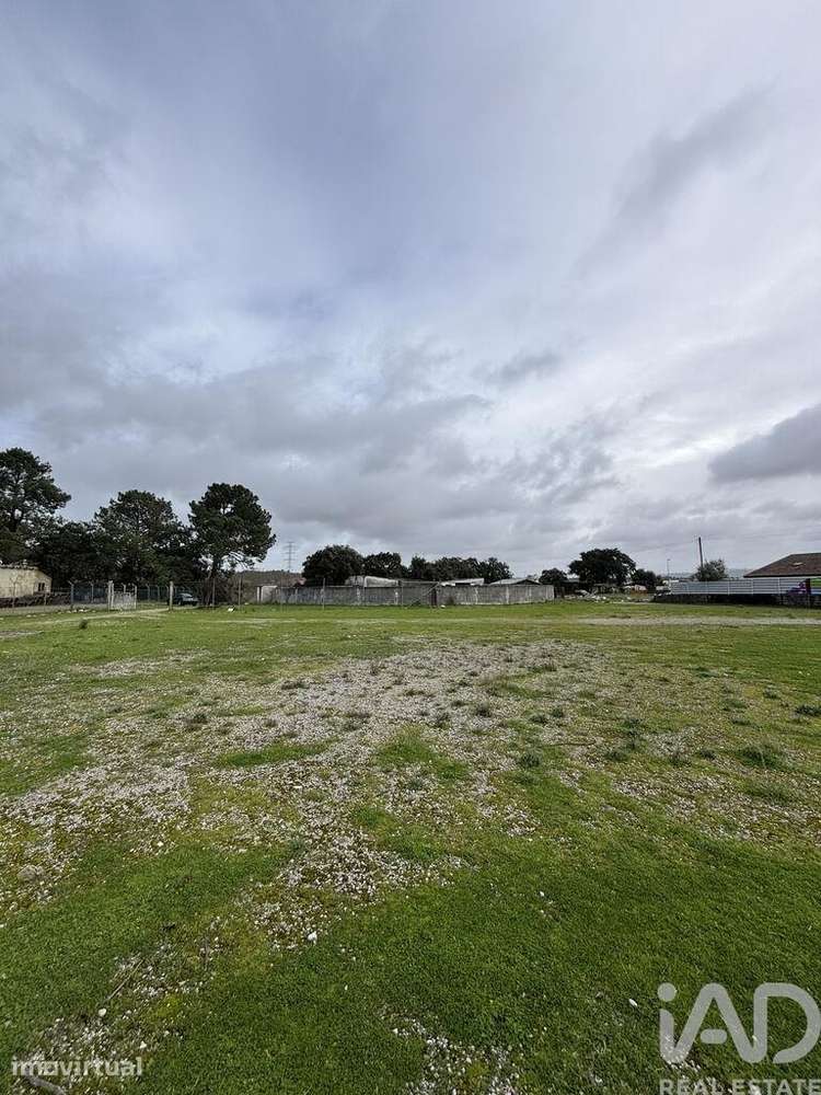 Terreno em Quinta do Conde - Grande imagem: 2/13