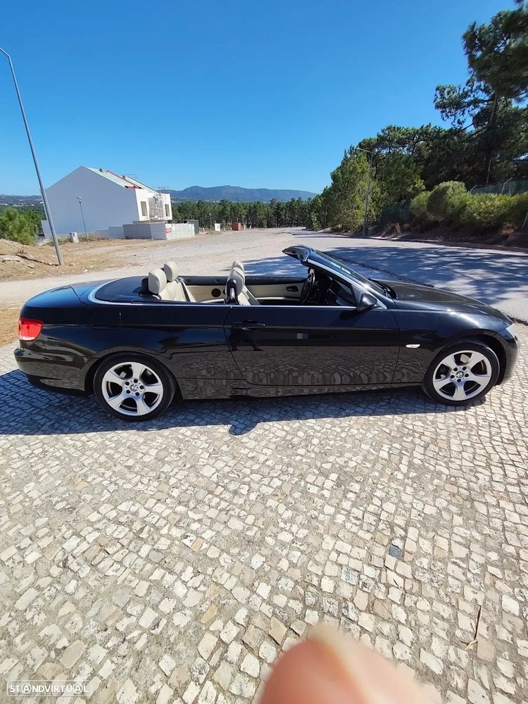 BMW 320 i Cabrio Auto - 29