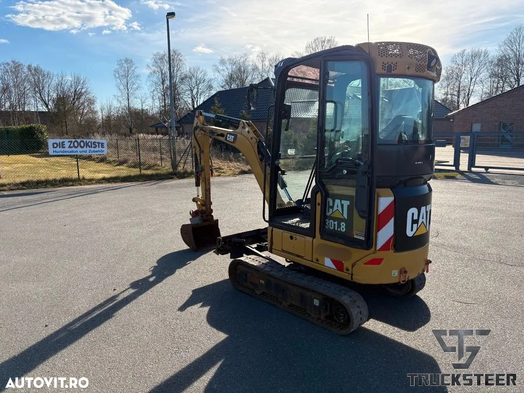 Cat 301.8 - 4