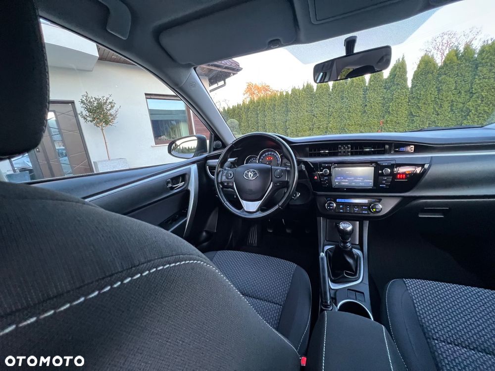 Toyota Corolla 1.6 Premium - 36