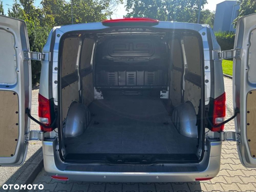 Mercedes-Benz VITO 116 CDI FURGON - 11