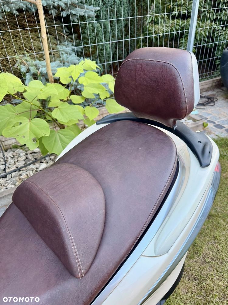 Piaggio X10 - 14