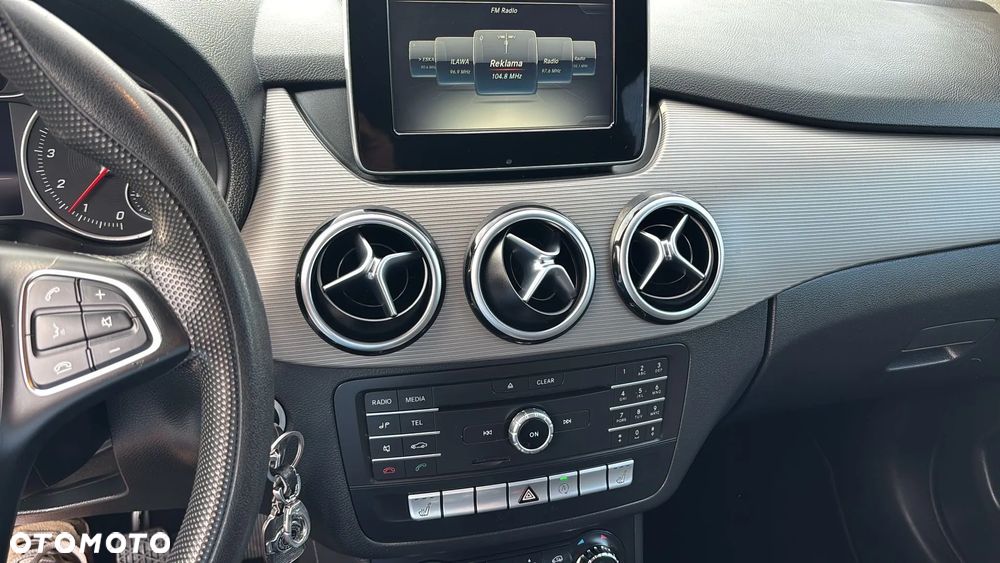 Mercedes-Benz Klasa B 200 BlueEFFICIENCY EDITION 1 - 10