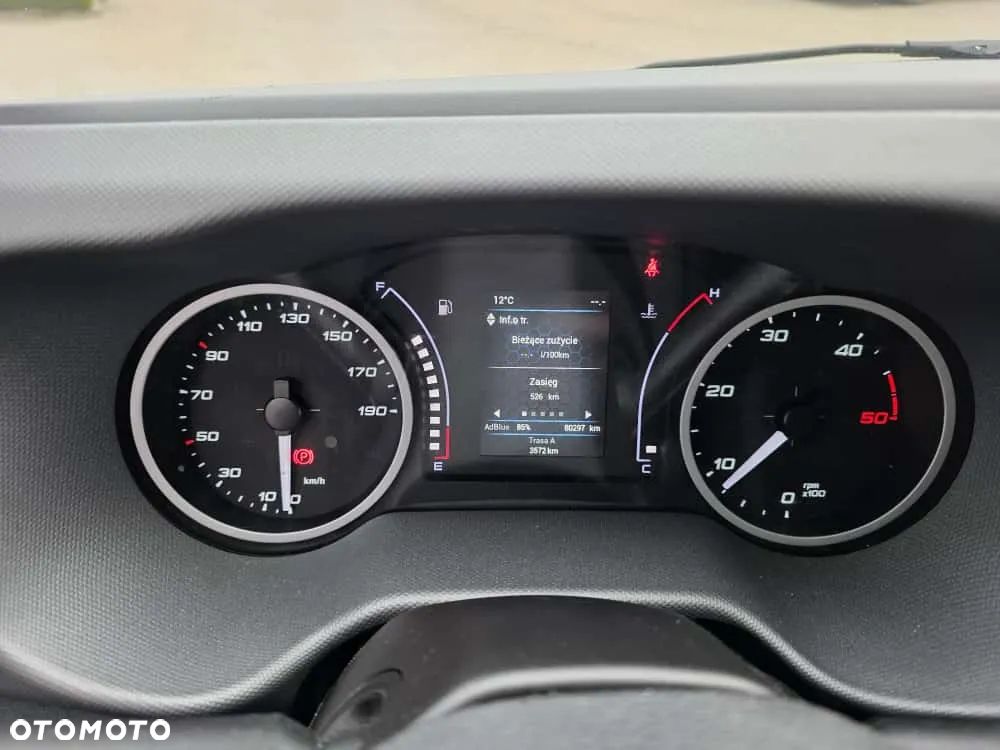Iveco 50C18 Chłodnia Izoterma 8EP tylko 80000 km Krajowy Ledy  Agregat Carrier citymax 400 - 6