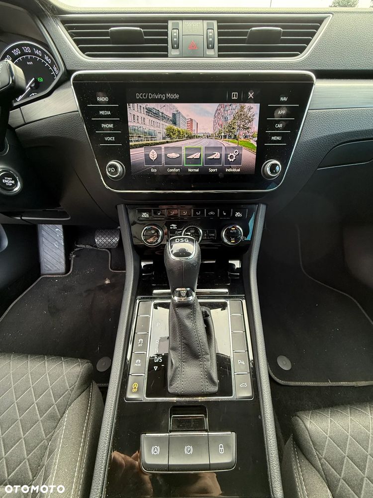 Skoda Superb 2.0 TDI Ambition DSG - 15