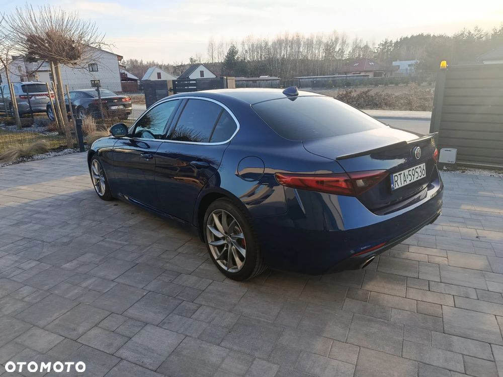 Alfa Romeo Giulia 2.0 Turbo 16V AT8 Veloce - 5