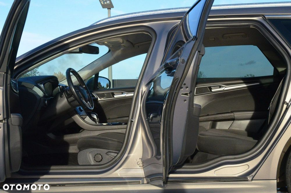 Ford Mondeo 2.0 TDCi Titanium PowerShift - 35