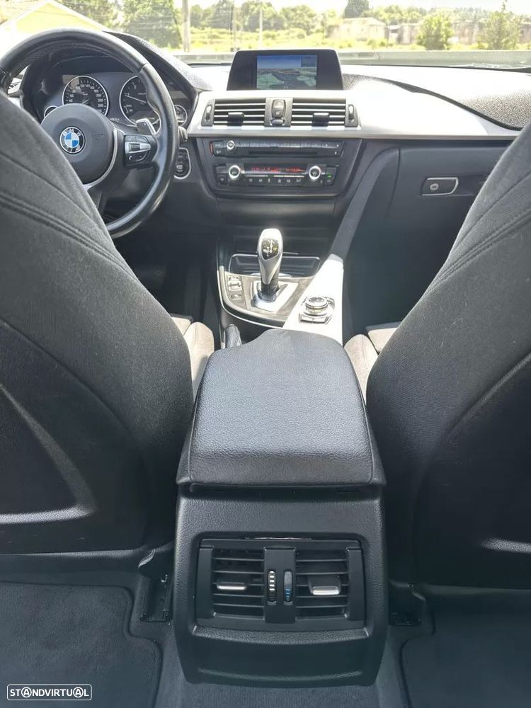 BMW 320 d Aut. Sport Line - 55