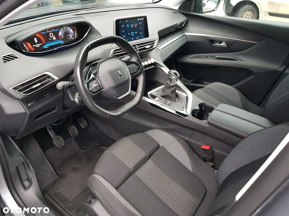 Peugeot 3008 - 14